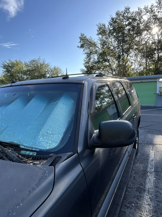 2003 Chevrolet Suburban 9th Gen - Image 7 of 11