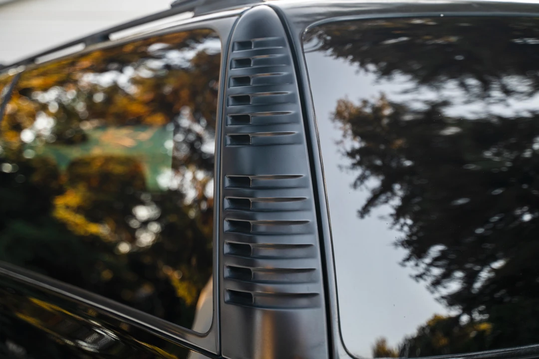 2003 Chevrolet Suburban 9th Gen - Image 31 of 31