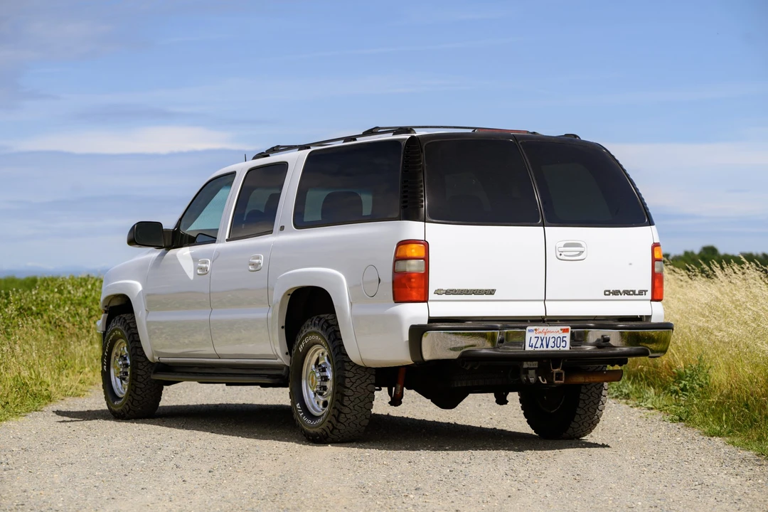 2003 Chevrolet Suburban 9th Gen - Image 29 of 31