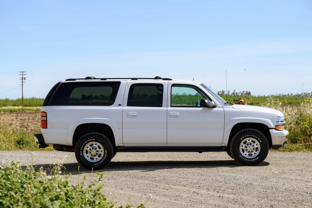 2003 Chevrolet Suburban 9th Gen - Image 18 of 31