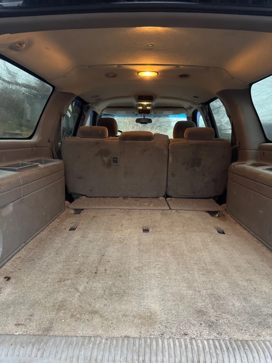 2003 Chevrolet Suburban 9th Gen - Image 7 of 21