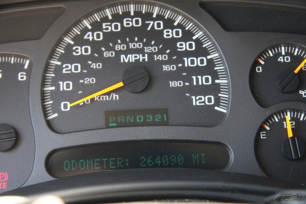 2003 Chevrolet Tahoe 2nd Gen - Image 17 of 21