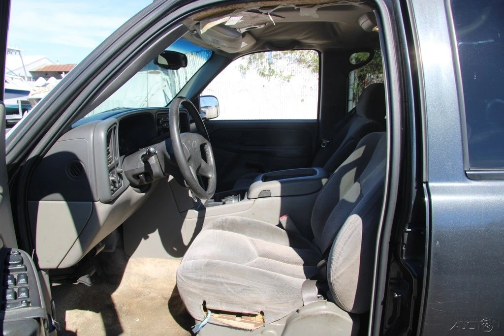2003 Chevrolet Tahoe 2nd Gen - Image 14 of 21