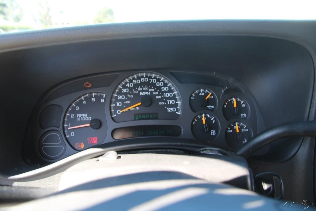 2003 Chevrolet Tahoe 2nd Gen - Image 16 of 21