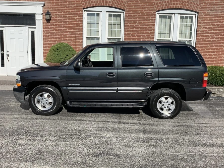 2003 Chevrolet Tahoe 2nd Gen - Image 2 of 9