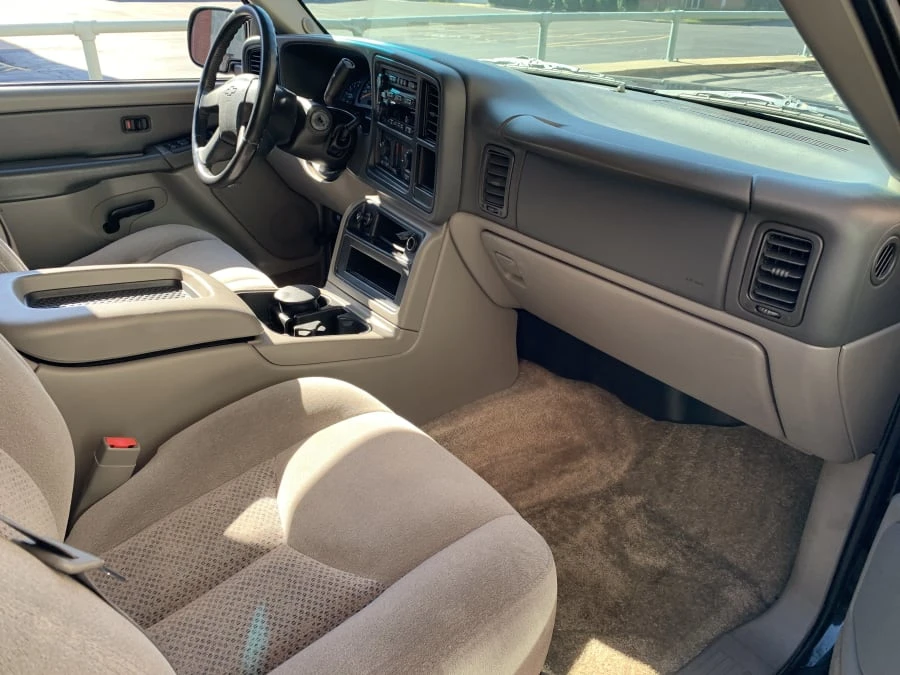 2003 Chevrolet Tahoe 2nd Gen - Image 6 of 9