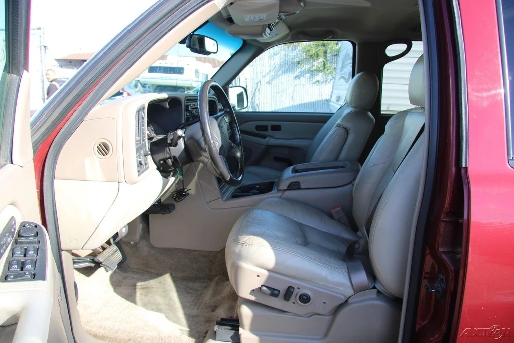 2003 Chevrolet Tahoe 2nd Gen - Image 14 of 21