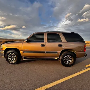 2003 Chevrolet Tahoe LS Sport Utility 4D