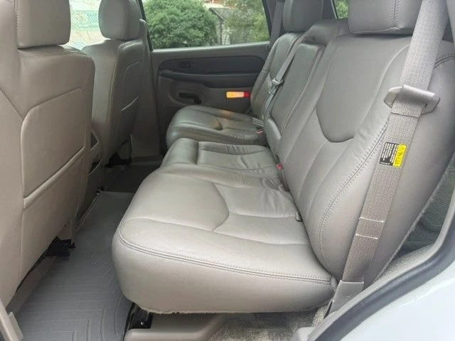 2003 Chevrolet Tahoe 2nd Gen - Image 19 of 22