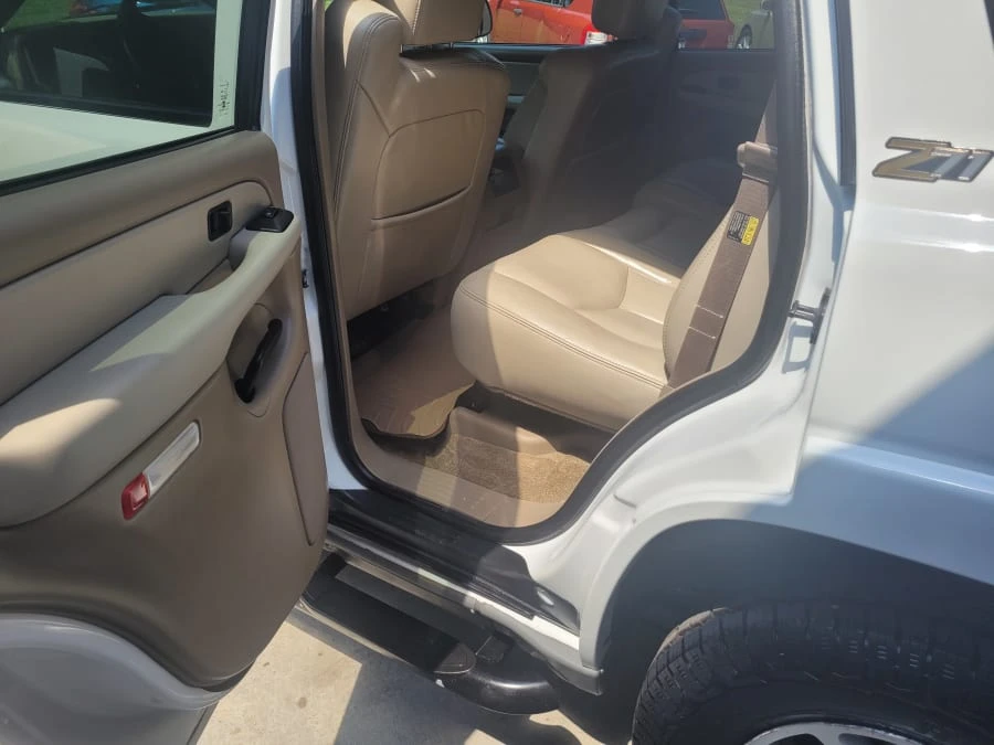 2003 Chevrolet Tahoe 2nd Gen - Image 14 of 16