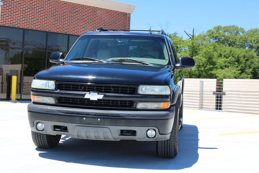 2003 Chevrolet Tahoe 2nd Gen - Image 2 of 31