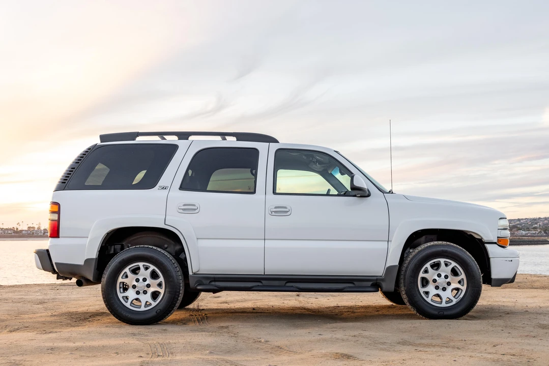 2003 Chevrolet Tahoe 2nd Gen - Image 19 of 31