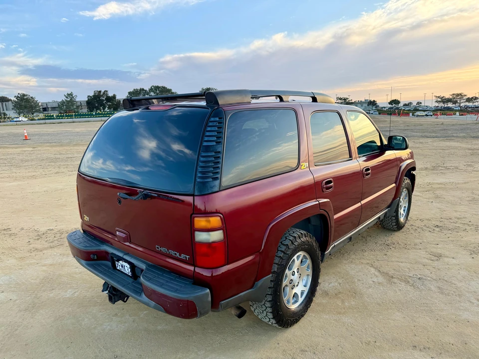 2003 Chevrolet Tahoe 2nd Gen - Image 25 of 31