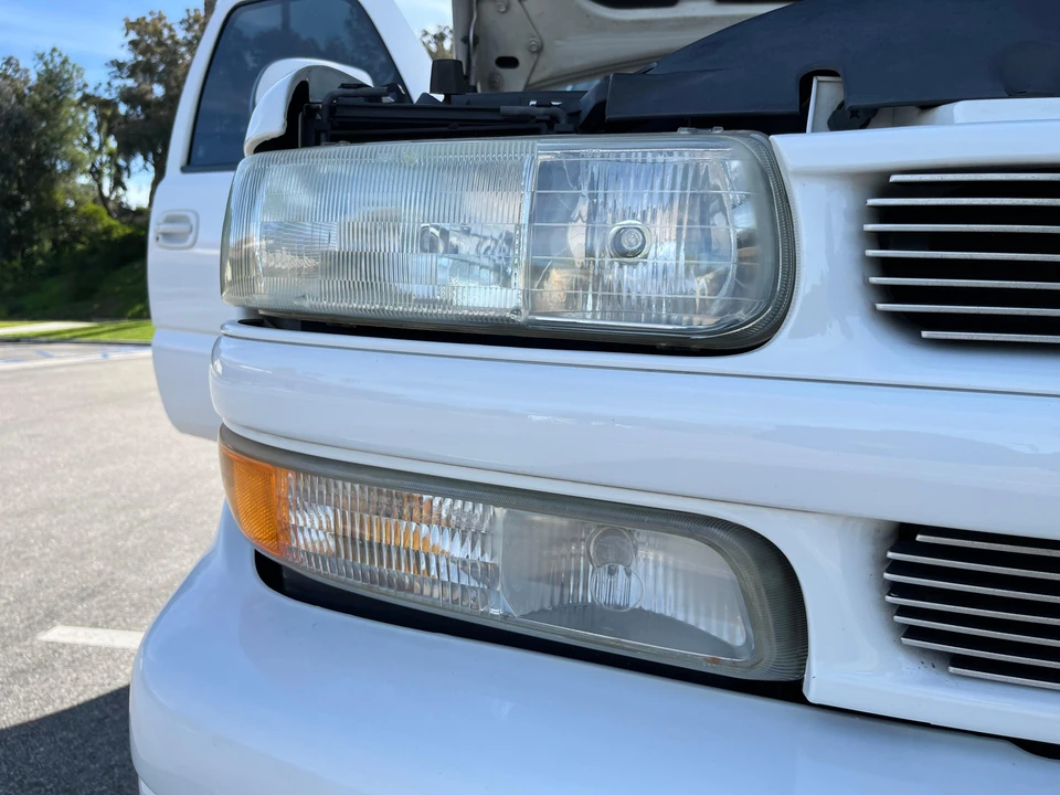 2003 Chevrolet Tahoe 2nd Gen - Image 19 of 31