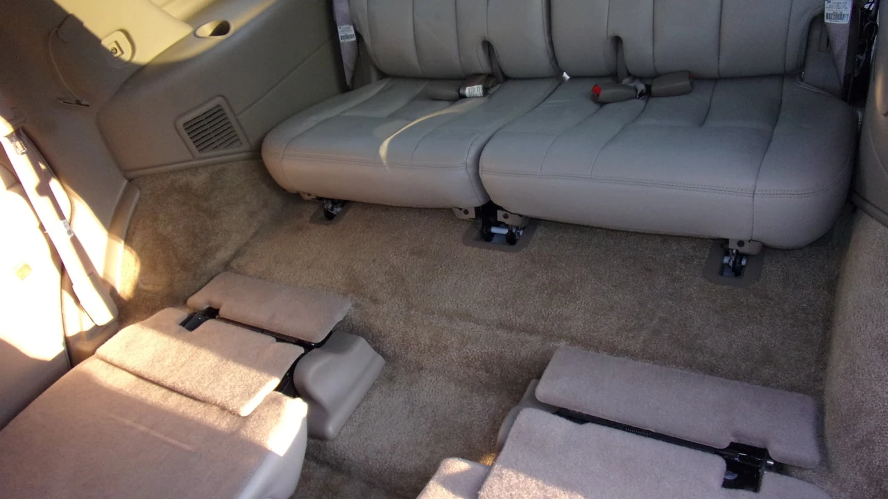 2003 Chevrolet Tahoe 2nd Gen - Image 12 of 22