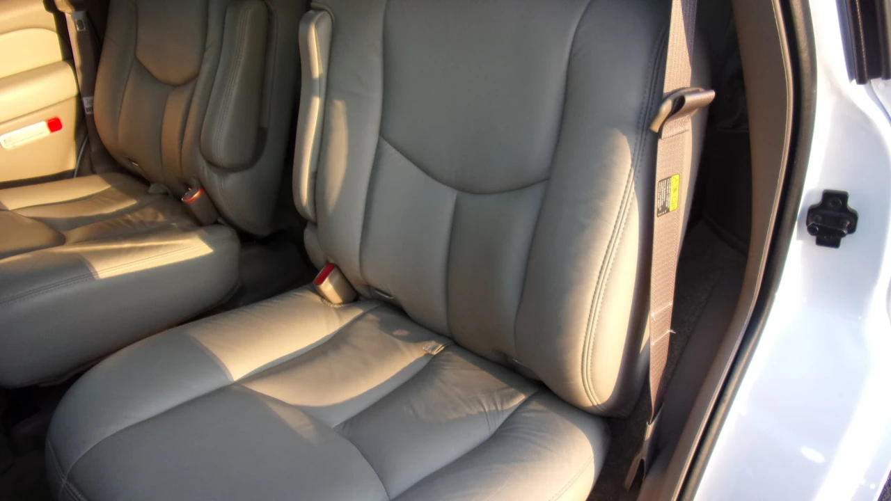 2003 Chevrolet Tahoe 2nd Gen - Image 13 of 22