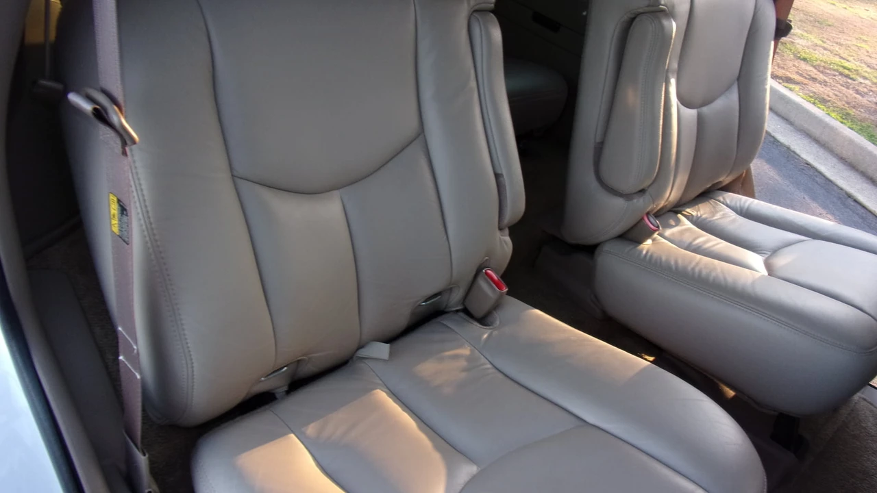 2003 Chevrolet Tahoe 2nd Gen - Image 14 of 22