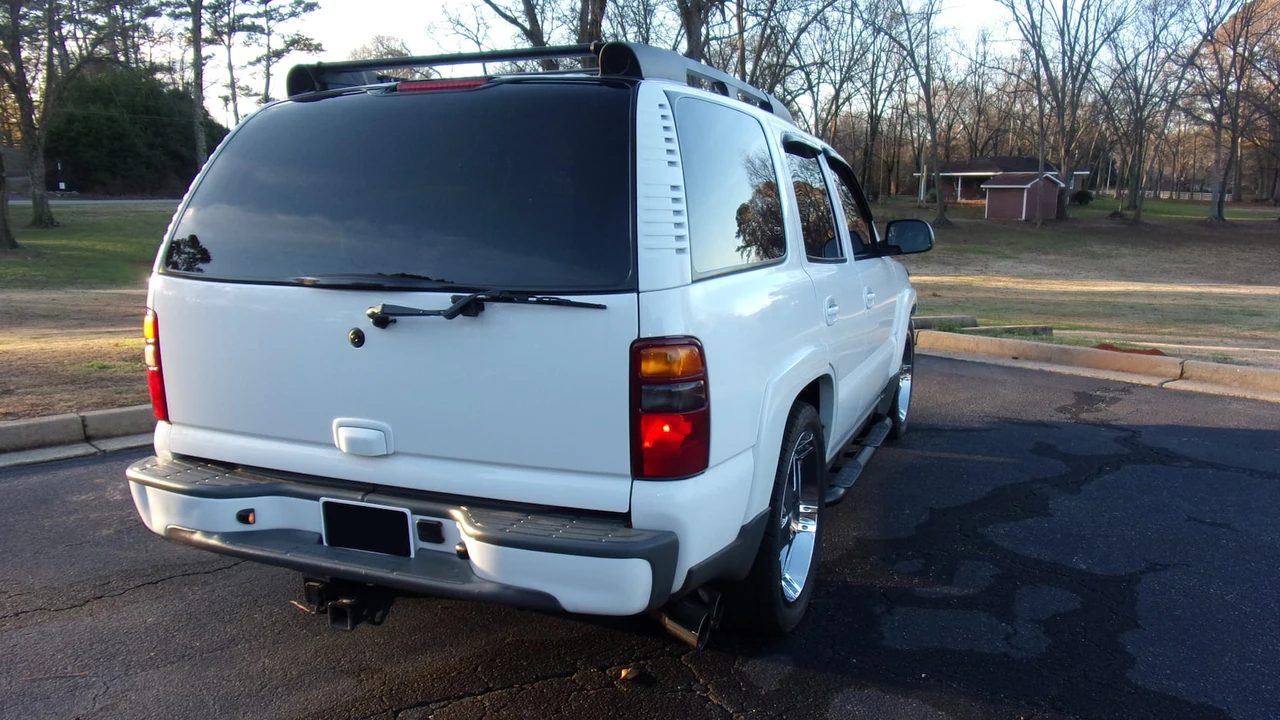 2003 Chevrolet Tahoe 2nd Gen - Image 20 of 22