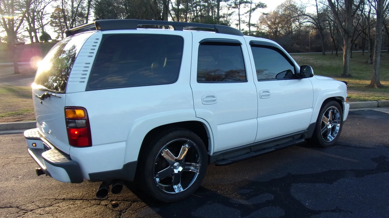 2003 Chevrolet Tahoe 2nd Gen - Image 21 of 22
