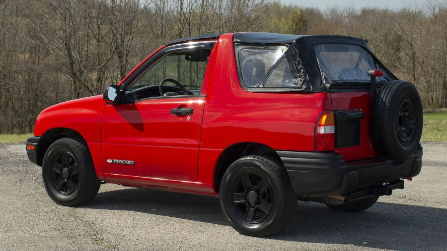 2003 Chevrolet Tracker - Image 3 of 12