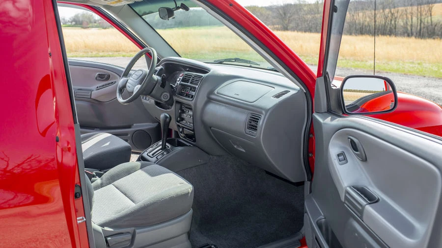 2003 Chevrolet Tracker - Image 5 of 12