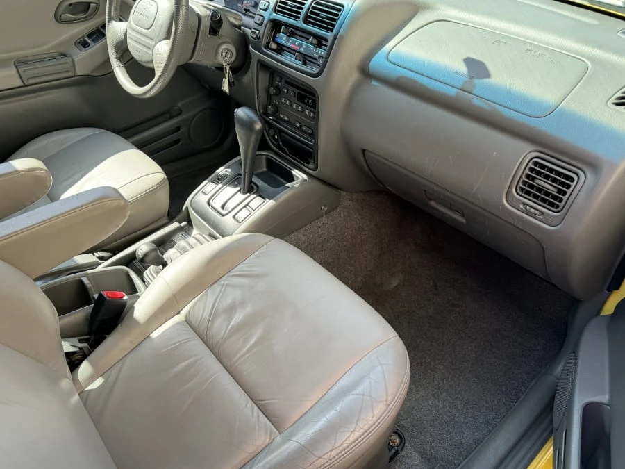 2003 Chevrolet Tracker - Image 7 of 10