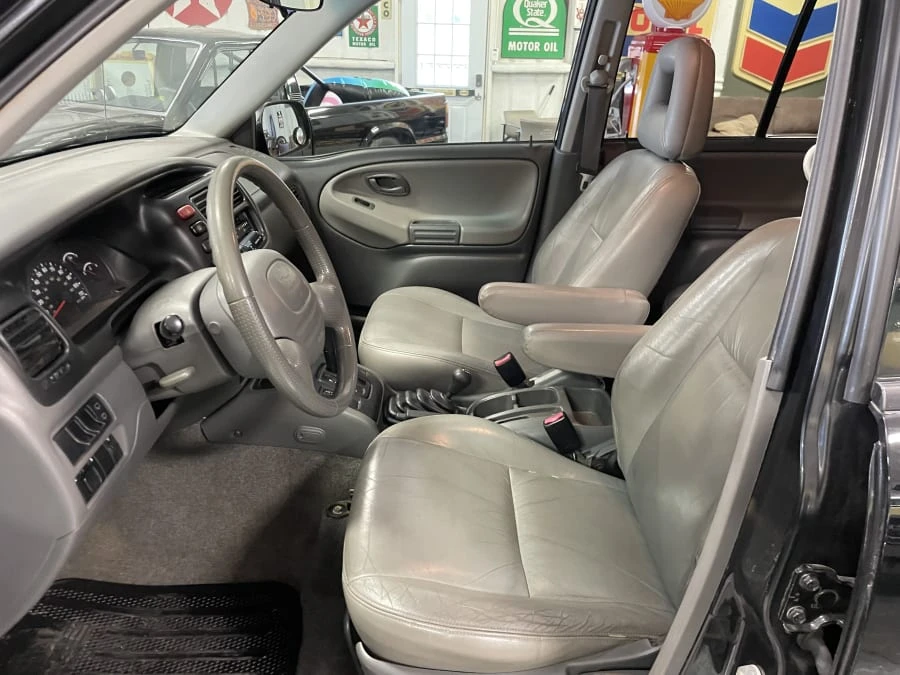 2003 Chevrolet Tracker - Image 14 of 18