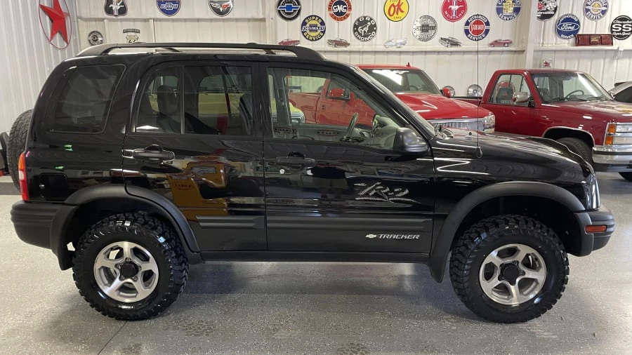 2003 Chevrolet Tracker - Image 3 of 18