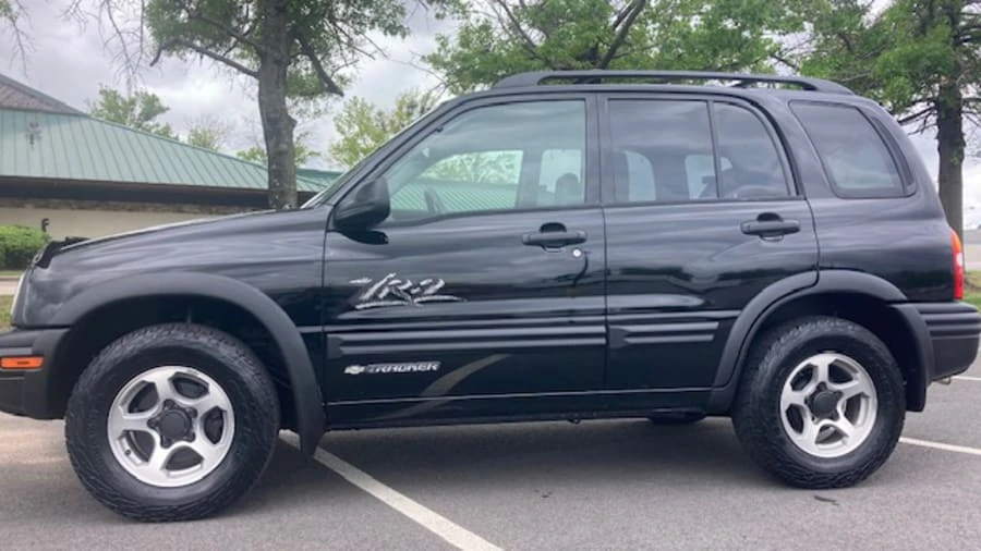 2003 Chevrolet Tracker - Image 2 of 7