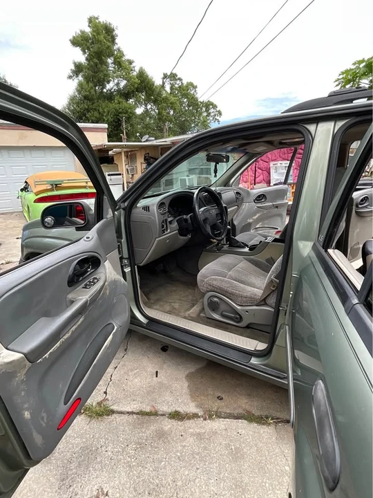 2003 Chevrolet Trailblazer - Image 4 of 13