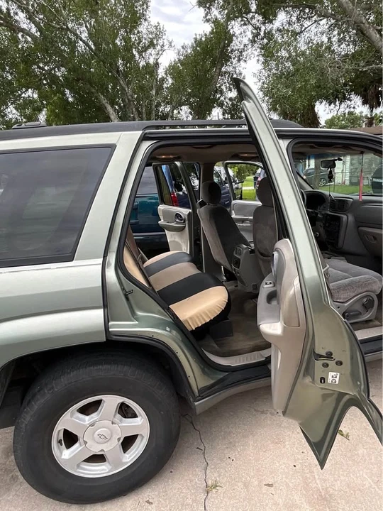 2003 Chevrolet Trailblazer - Image 3 of 13
