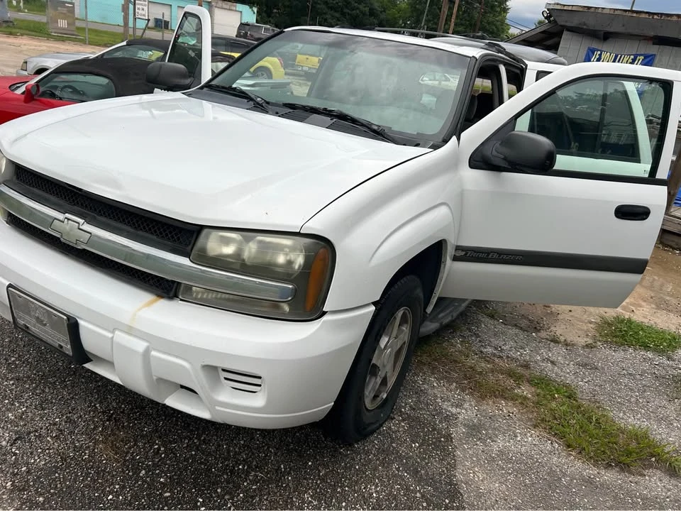 2003 Chevrolet Trailblazer - Image 3 of 17
