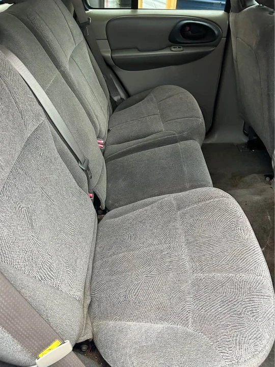 2003 Chevrolet Trailblazer - Image 11 of 17