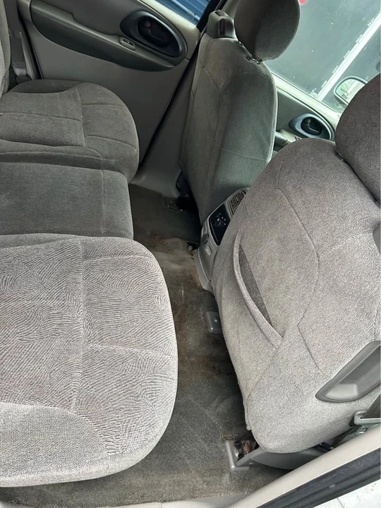 2003 Chevrolet Trailblazer - Image 12 of 17