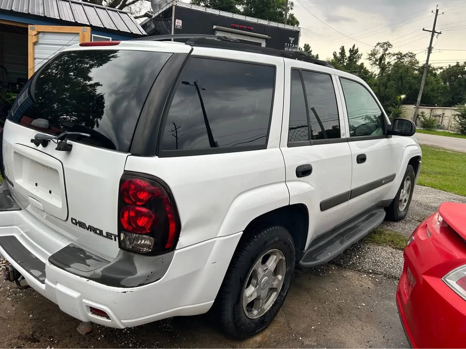 2003 Chevrolet Trailblazer - Image 6 of 17