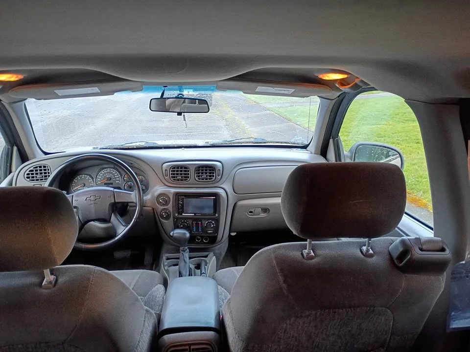 2003 Chevrolet Trailblazer - Image 8 of 13