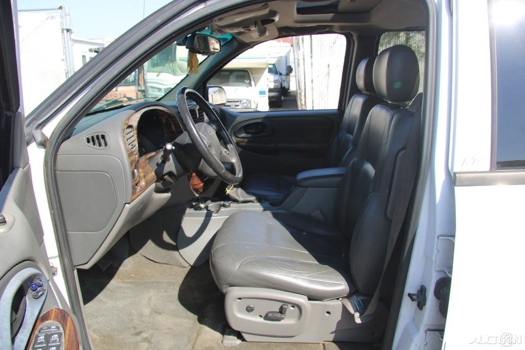 2003 Chevrolet Trailblazer - Image 15 of 21