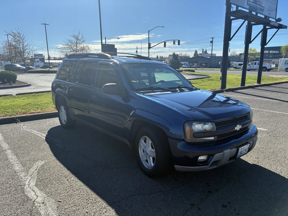2003 Chevrolet Trailblazer - Image 2 of 11