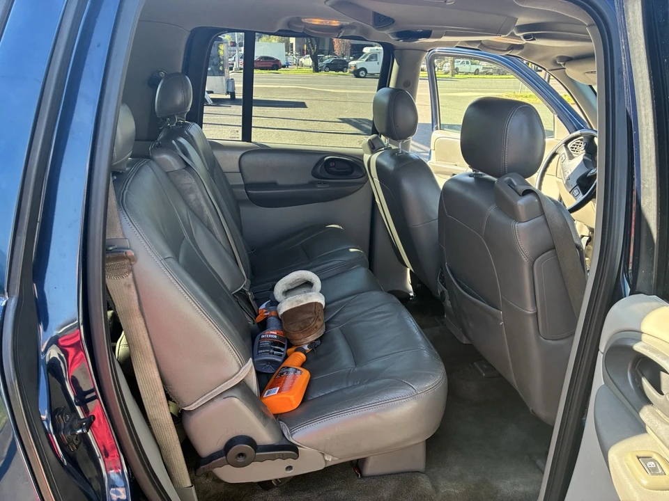 2003 Chevrolet Trailblazer - Image 8 of 11
