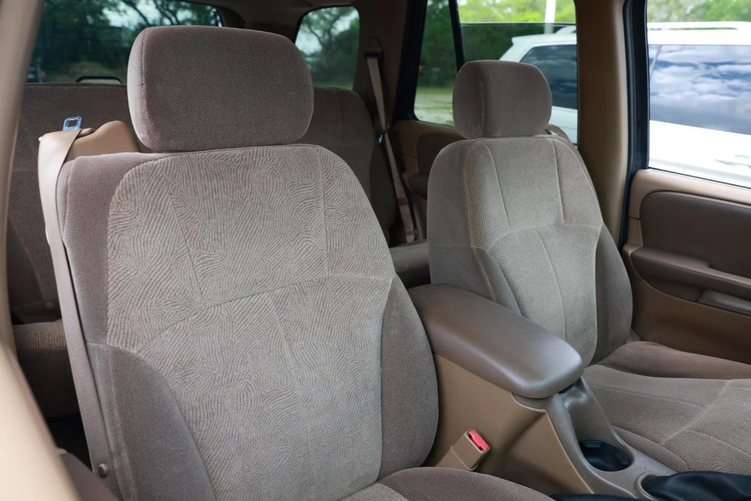 2003 Chevrolet Trailblazer - Image 18 of 21