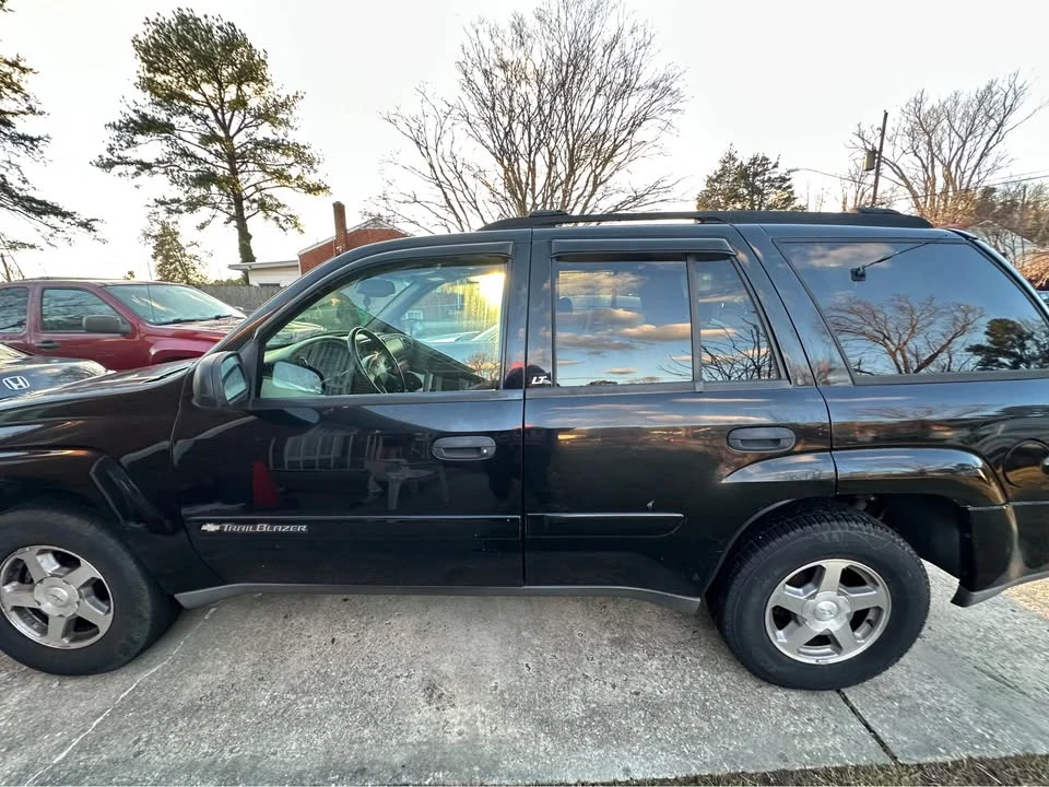 2003 Chevrolet Trailblazer - Image 2 of 6