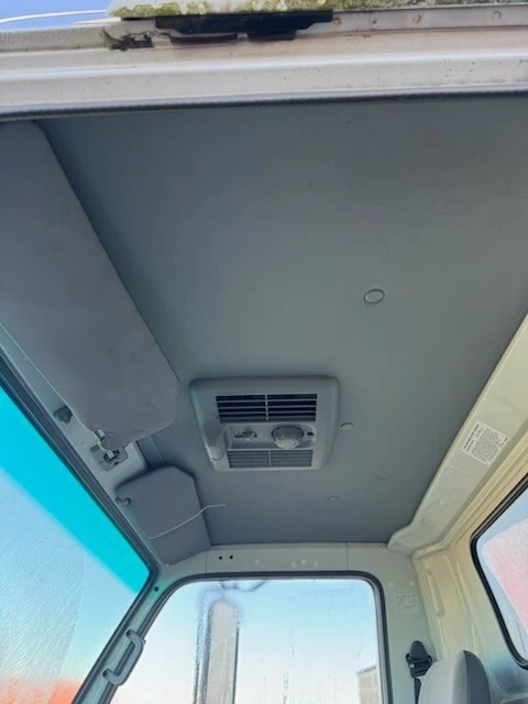 2003 Chevrolet Kodiak - Image 15 of 16