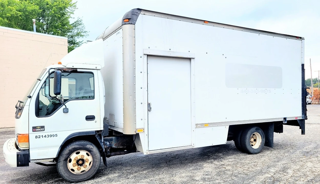 2003 Chevrolet Kodiak - Image 3 of 16