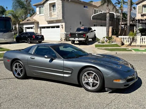 2003 Chevrolet Corvette Hatchback Coupe