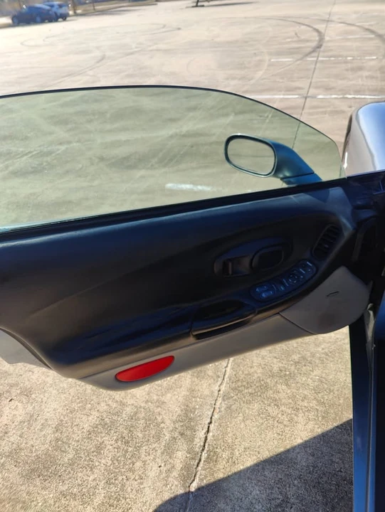 2003 Chevrolet Corvette C5 - Image 3 of 9