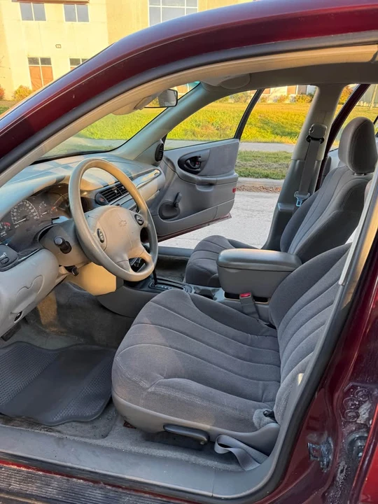 2003 Chevrolet Malibu - Image 11 of 14
