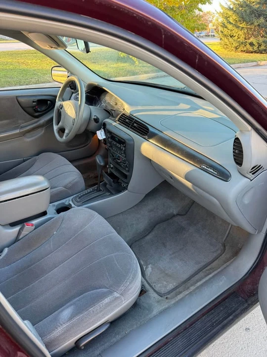 2003 Chevrolet Malibu - Image 8 of 14