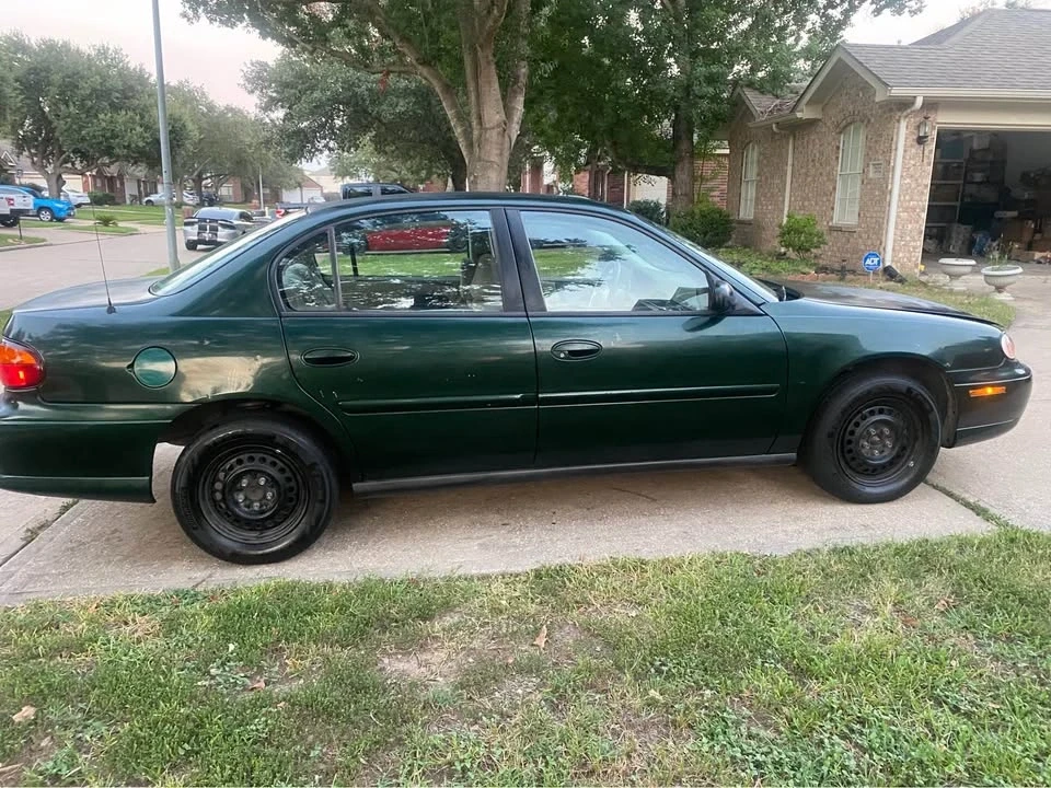 2003 Chevrolet Malibu - Image 2 of 10