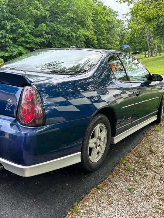 2003 Chevrolet Monte Carlo 6th Gen - Image 6 of 12