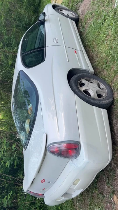 2003 Chevrolet Monte Carlo 6th Gen - Image 7 of 8
